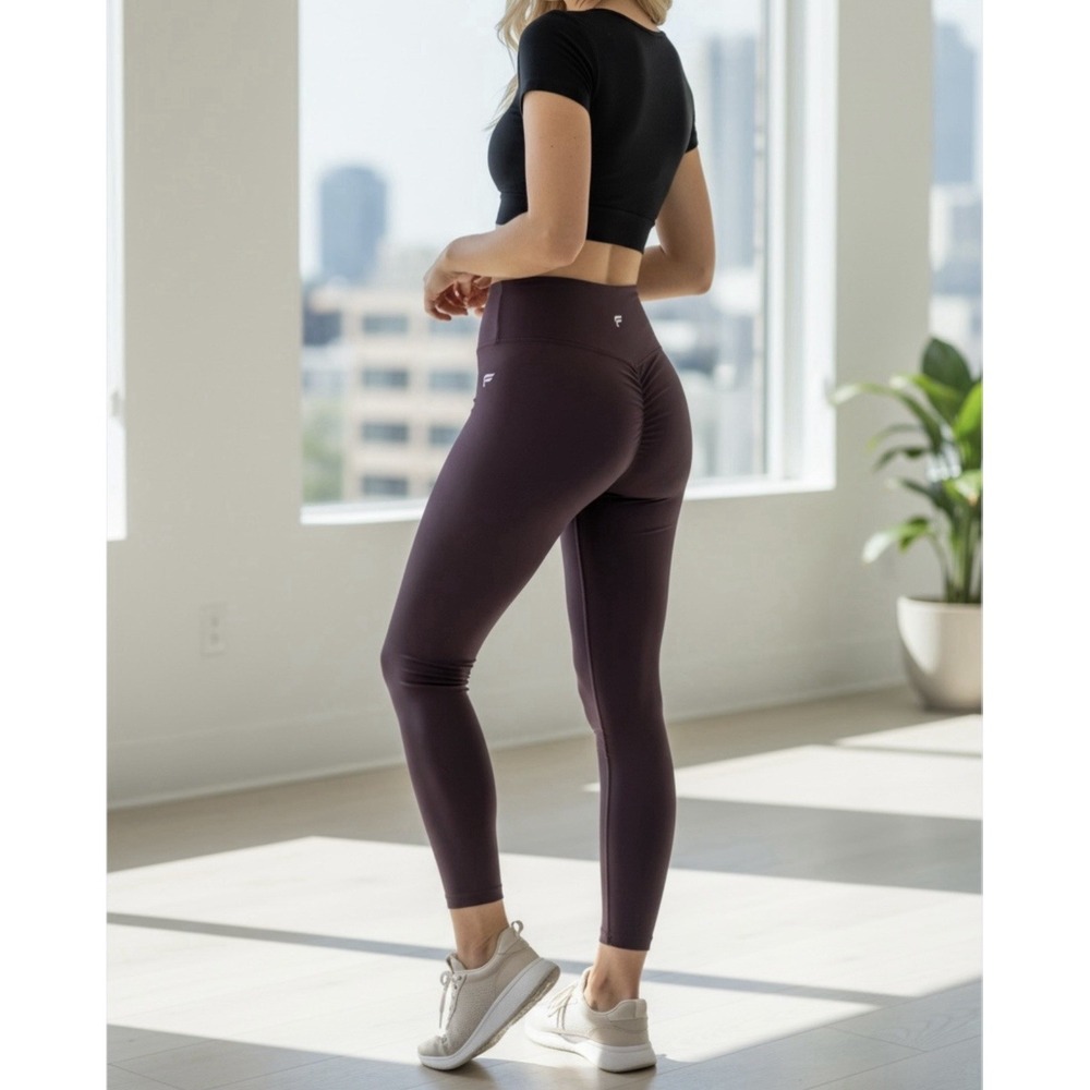 Fabletics PureLuxe Booty Scrunch‎ V-Back  2X Leggings Oxblood Red Women's